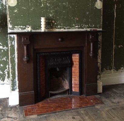 Sitting room fireplace.jpg