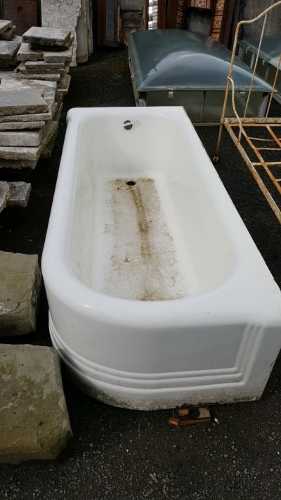 bathtub.jpg