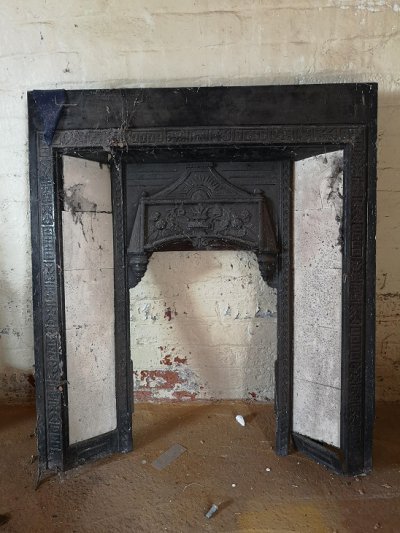 Fireplace 2.jpg