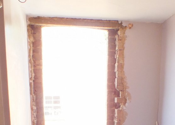 window-lintel.jpg